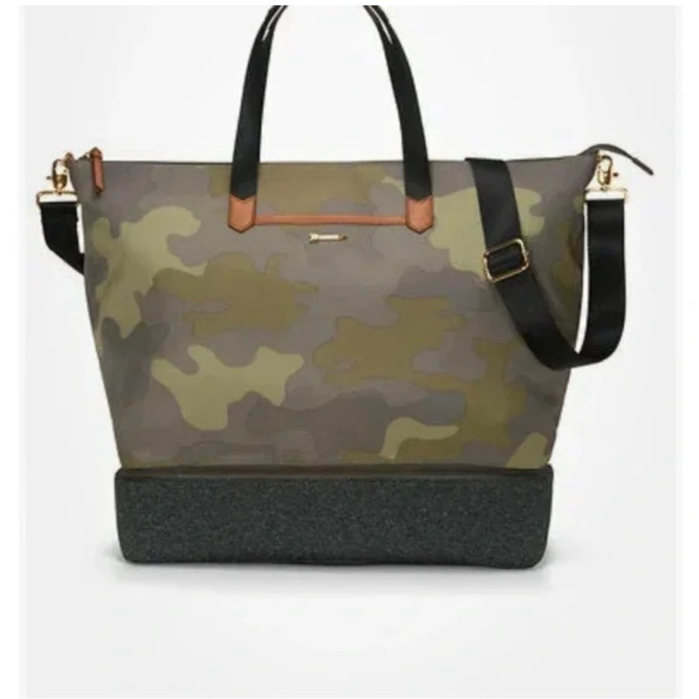 Crush It Camo bag by Stella & Dot
